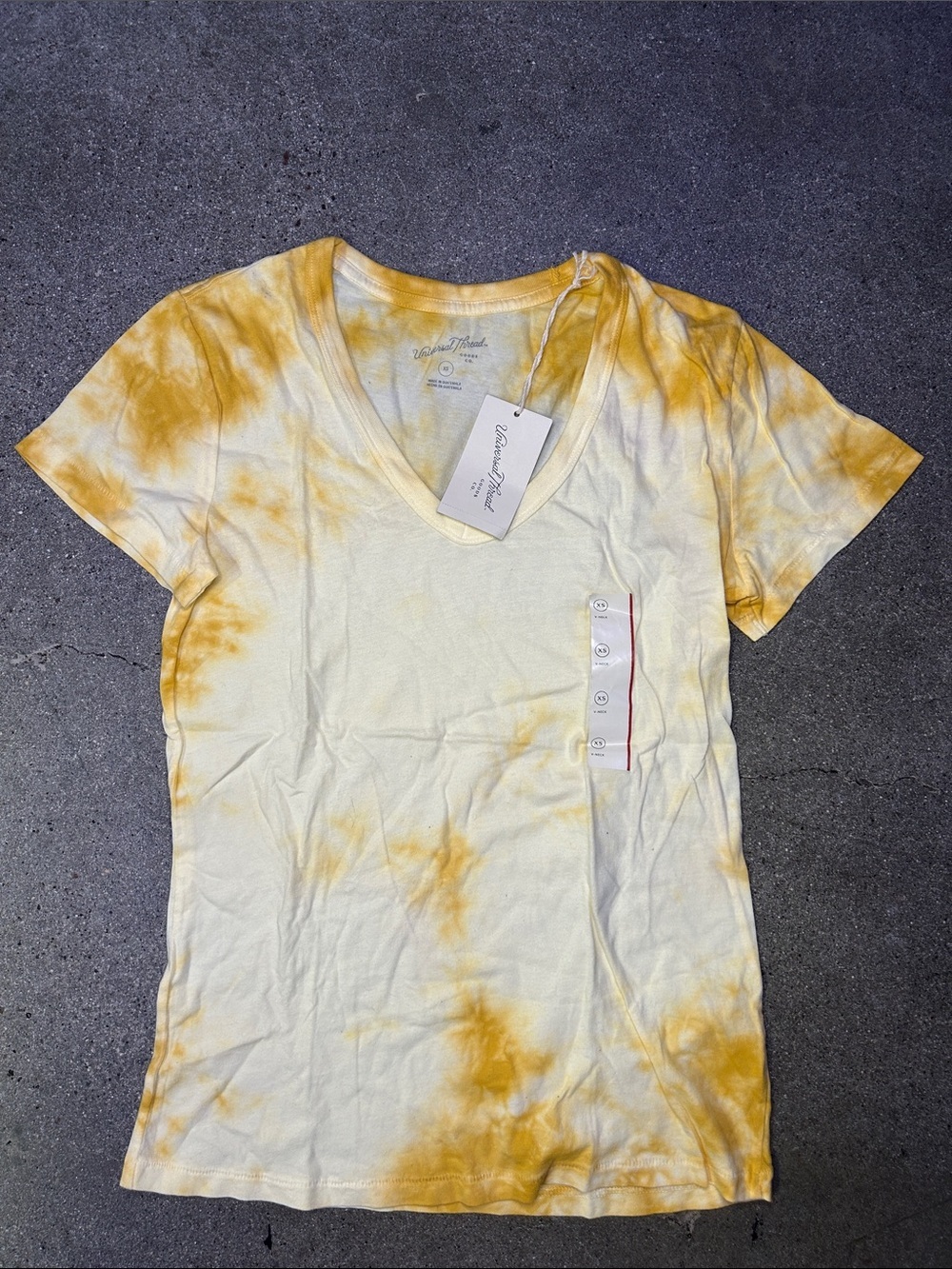 Universal Thread V-Neck - Picture 6 of 6